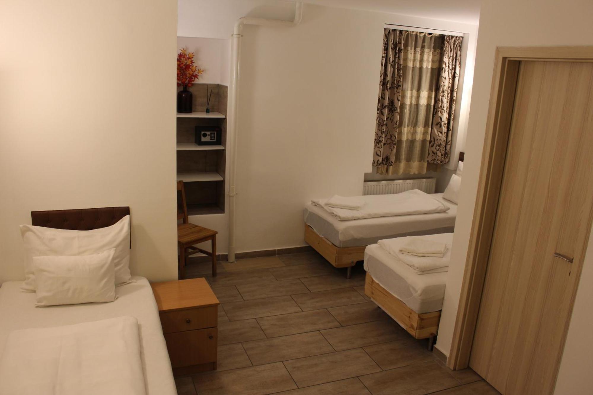 Esprit Hotel Budapest Bagian luar foto