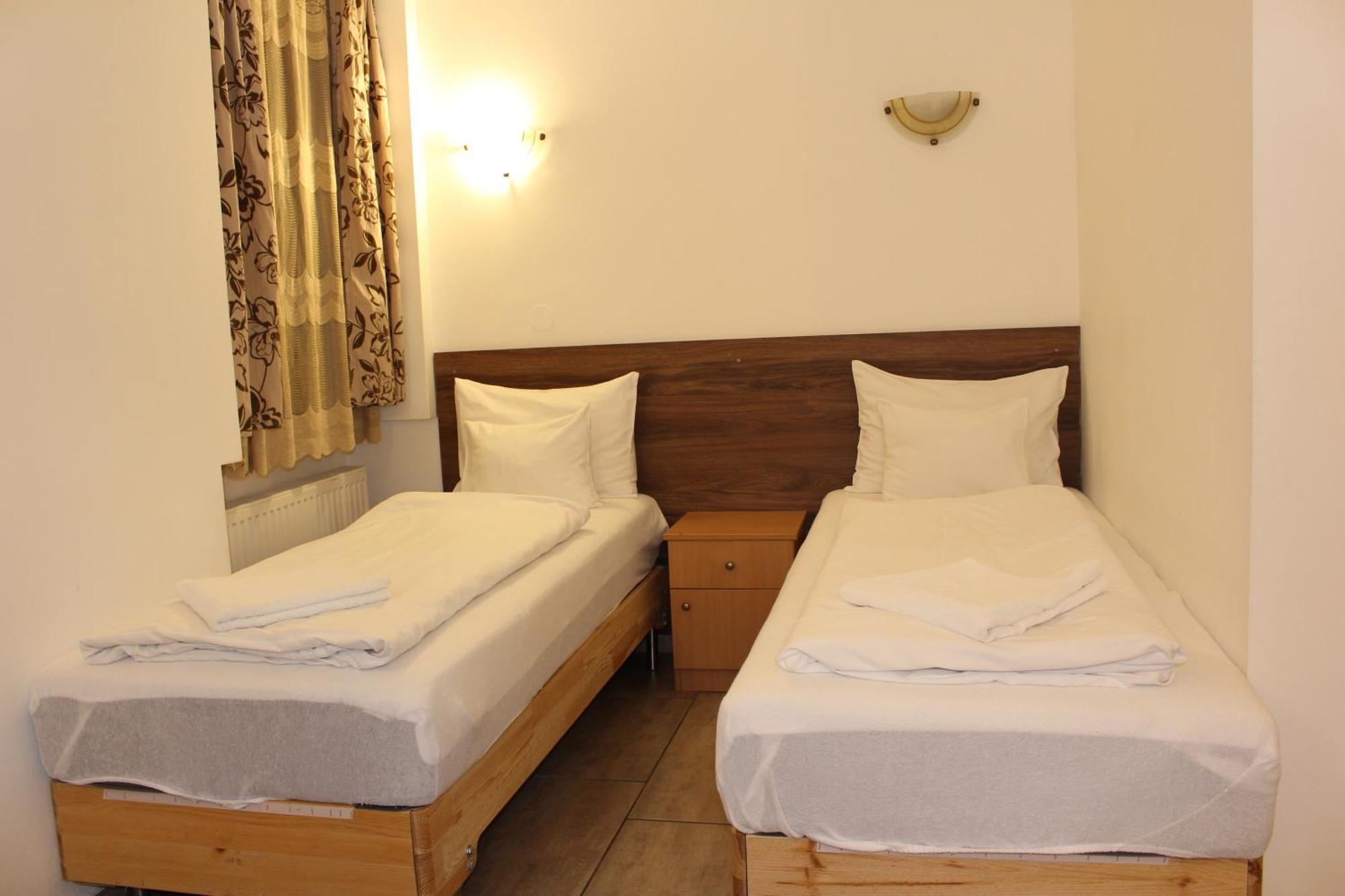 Esprit Hotel Budapest Bagian luar foto