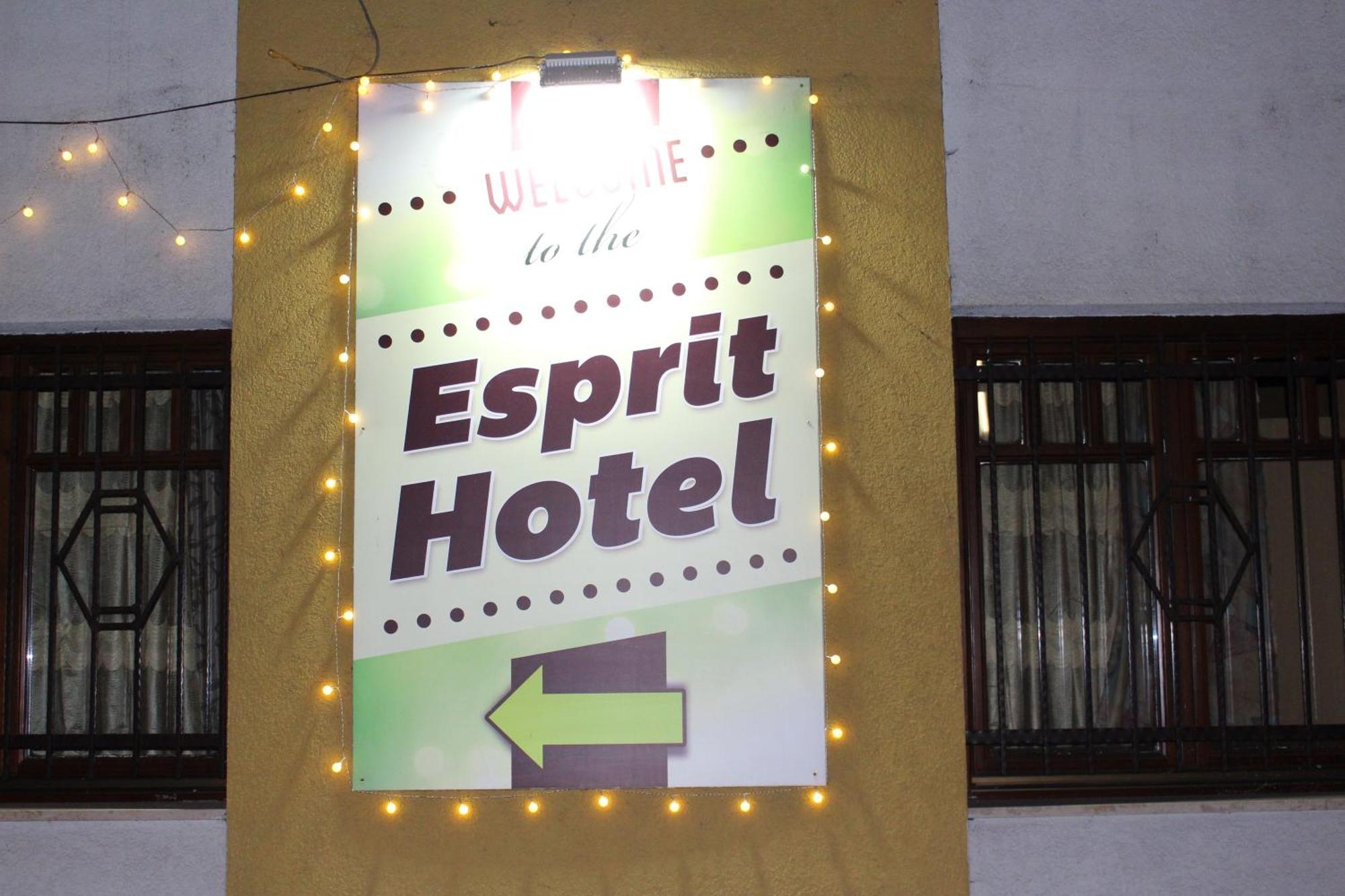 Esprit Hotel Budapest Bagian luar foto