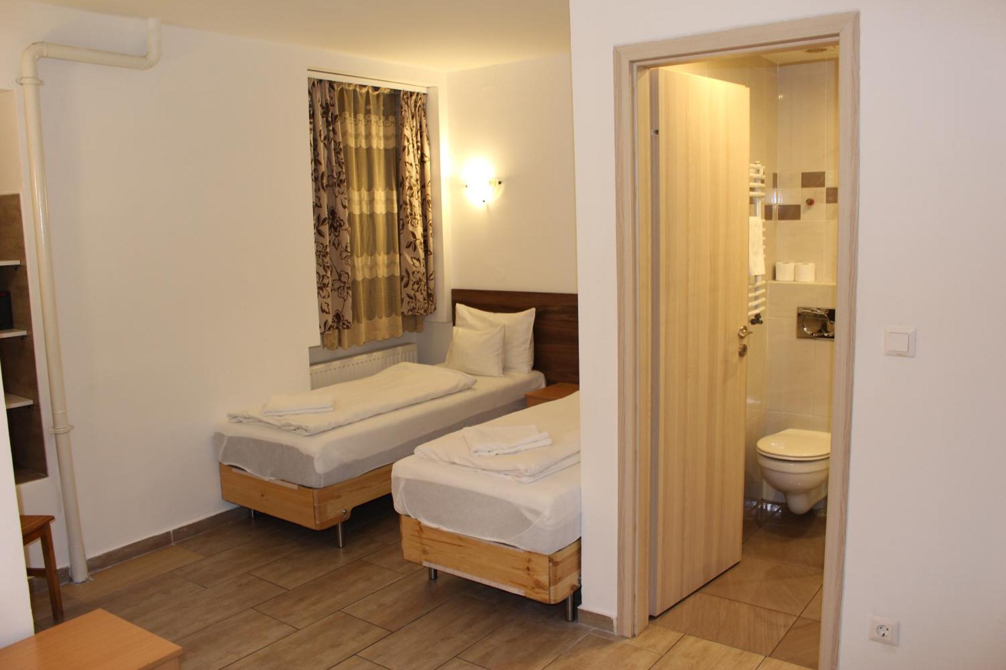 Esprit Hotel Budapest Bagian luar foto