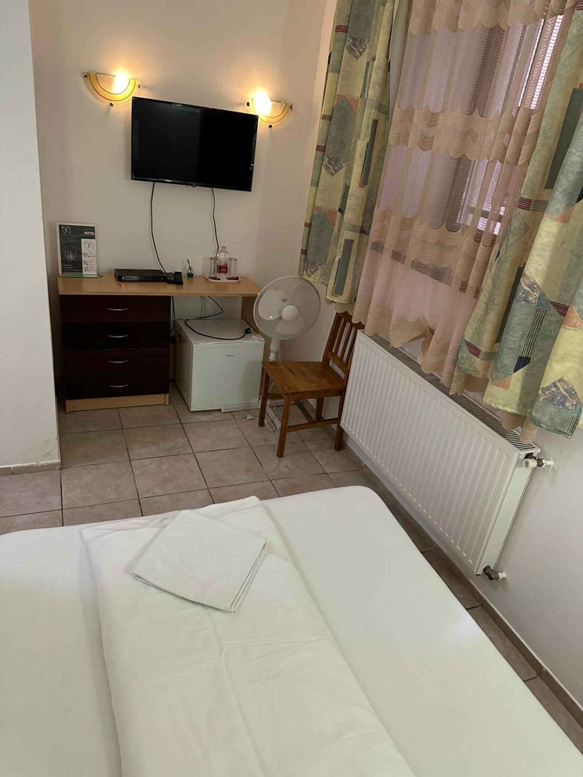 Esprit Hotel Budapest Bagian luar foto