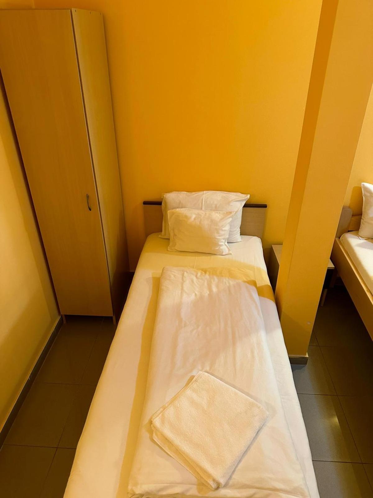 Esprit Hotel Budapest Bagian luar foto